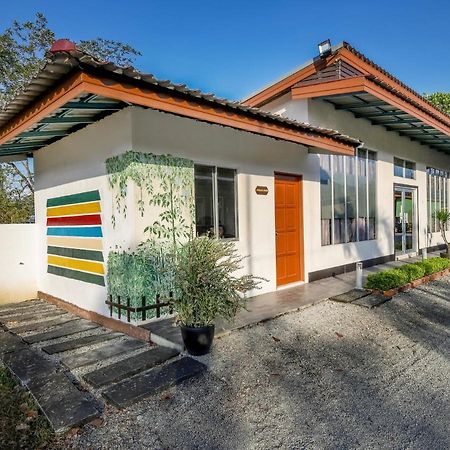 Oyo 44124 De Langkawi Resort And Convertion Centre Ayer Hangat Exterior photo