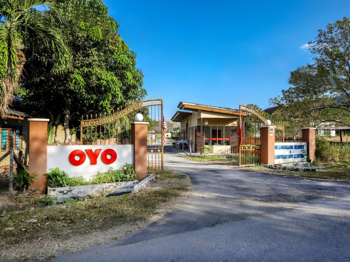 Oyo 44124 De Langkawi Resort And Convertion Centre Ayer Hangat Exterior photo
