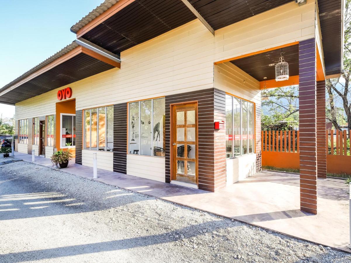 Oyo 44124 De Langkawi Resort And Convertion Centre Ayer Hangat Exterior photo