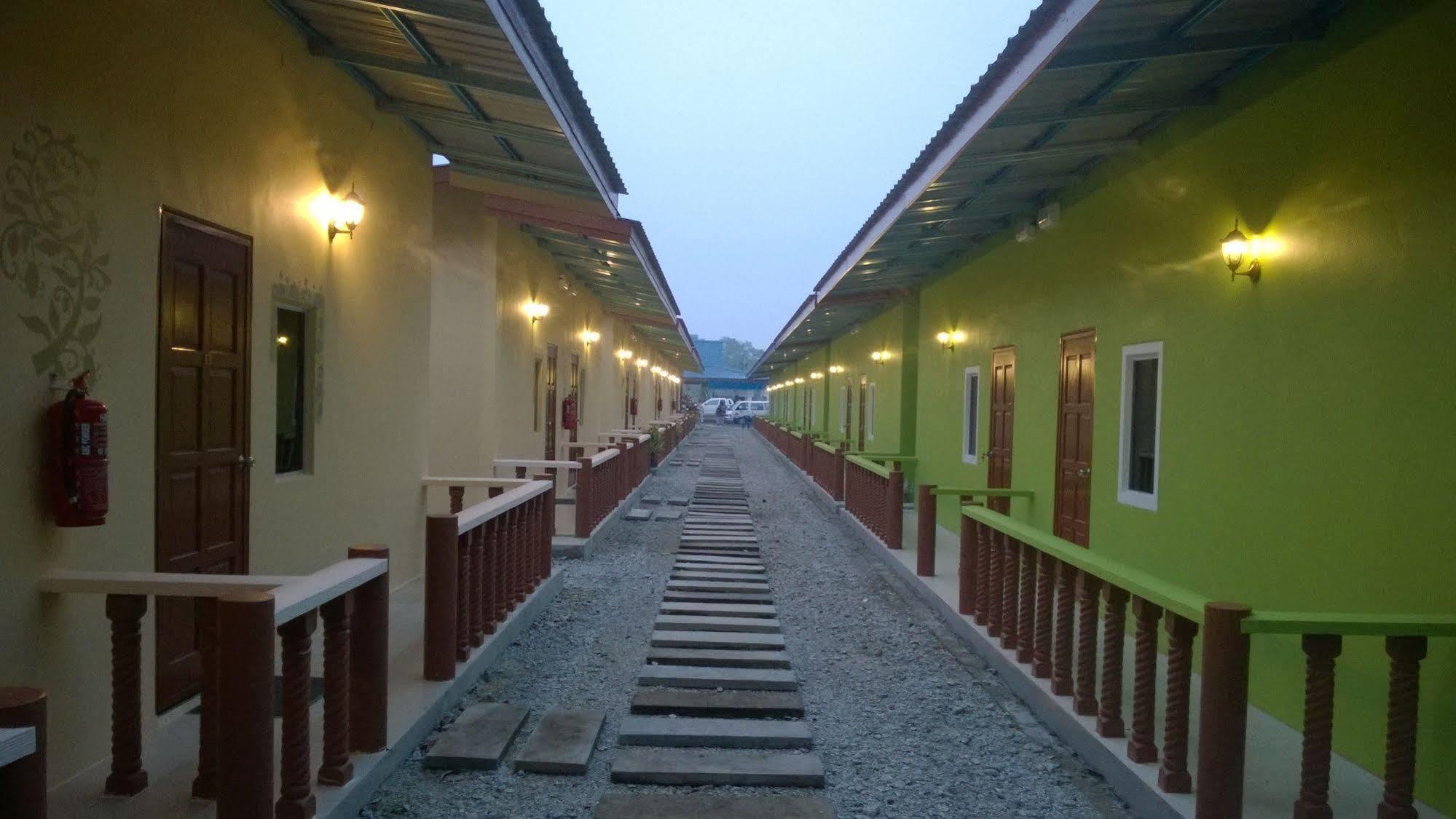 Oyo 44124 De Langkawi Resort And Convertion Centre Ayer Hangat Exterior photo