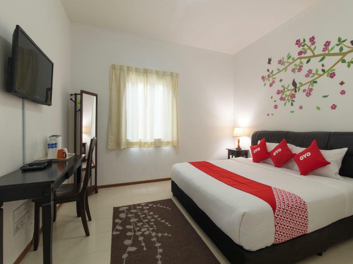 Oyo 44124 De Langkawi Resort And Convertion Centre Ayer Hangat Exterior photo