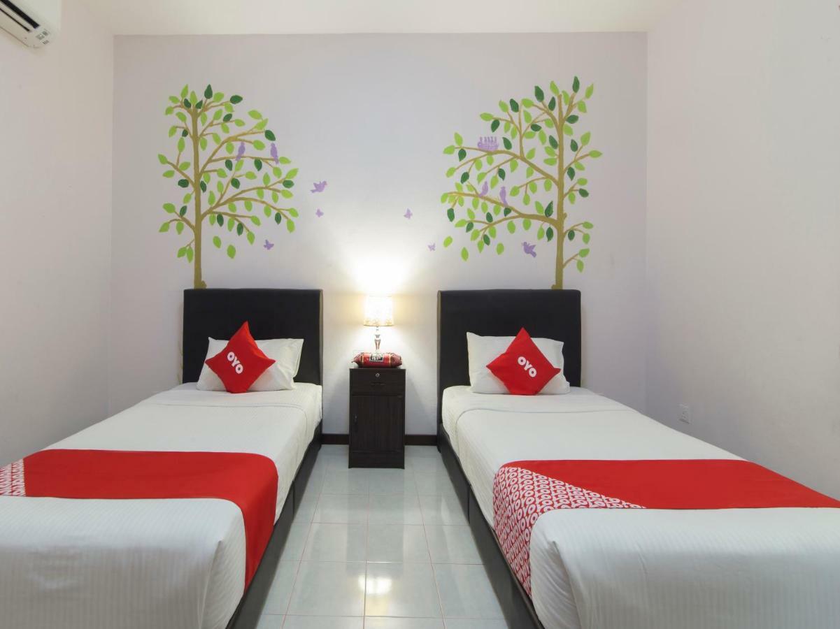 Oyo 44124 De Langkawi Resort And Convertion Centre Ayer Hangat Exterior photo