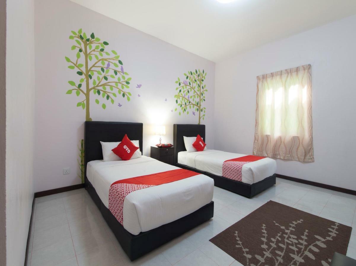Oyo 44124 De Langkawi Resort And Convertion Centre Ayer Hangat Exterior photo